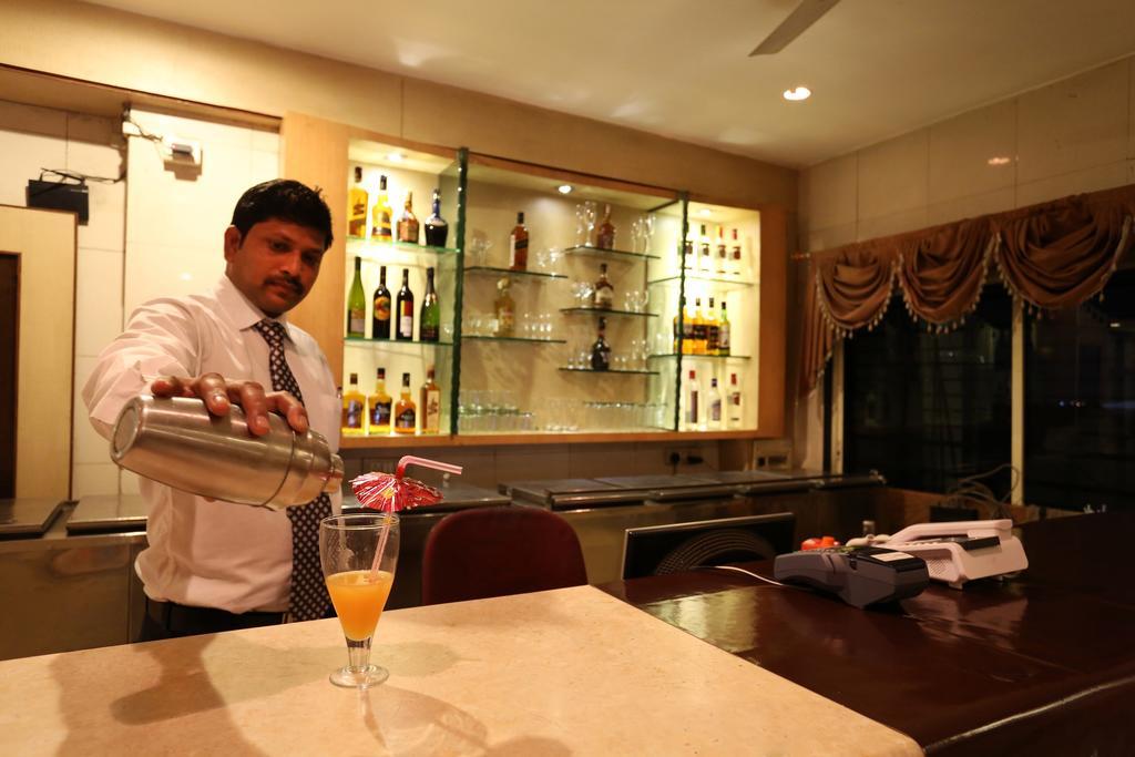 Hotel Atithi Αουρανγκαμπάντ Εξωτερικό φωτογραφία