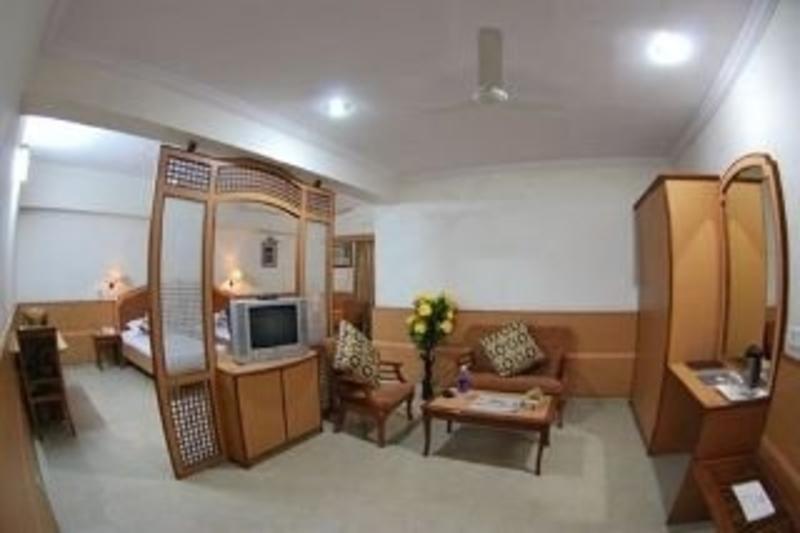 Hotel Atithi Αουρανγκαμπάντ Εξωτερικό φωτογραφία